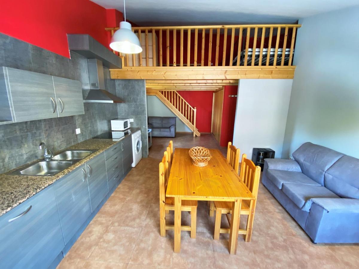 סן לורנצו דה מורוניס La Vall Apartaments Duplex מראה חיצוני תמונה